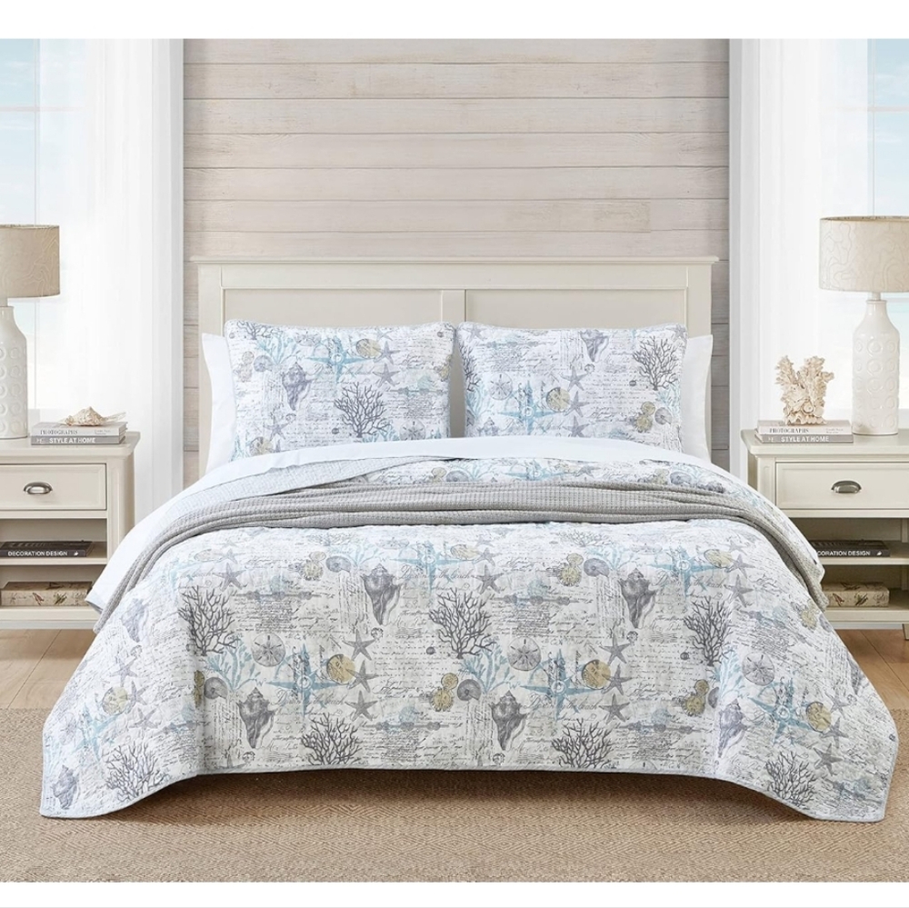 Tommy Bahama - Queen Quilt Set, Reversible Cotton Bedding with Matching Shams